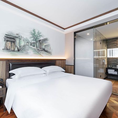 Nost Algia Hotel Near Beijing Panjiayuan Antique Market- Beijing Happy Valley, Cbd, China Zun And Sanlitun, Tian'Anmen Square, Free Ice Cream, Mineral Water, Coffee, Snacks And Laundry Service, Free Gymnastic, English Communication Well Ngoại thất bức ảnh