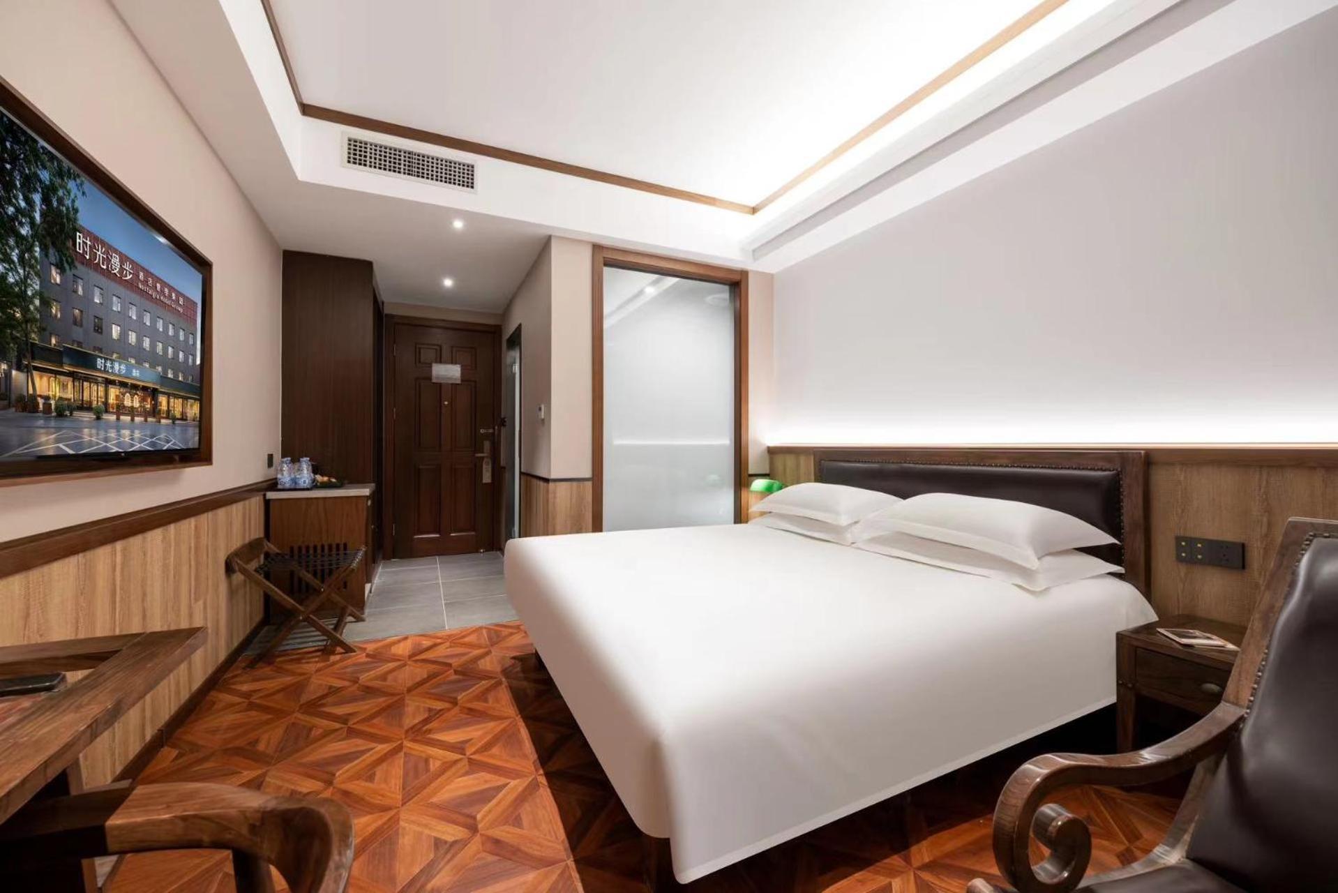 Nost Algia Hotel Near Beijing Panjiayuan Antique Market- Beijing Happy Valley, Cbd, China Zun And Sanlitun, Tian'Anmen Square, Free Ice Cream, Mineral Water, Coffee, Snacks And Laundry Service, Free Gymnastic, English Communication Well Ngoại thất bức ảnh
