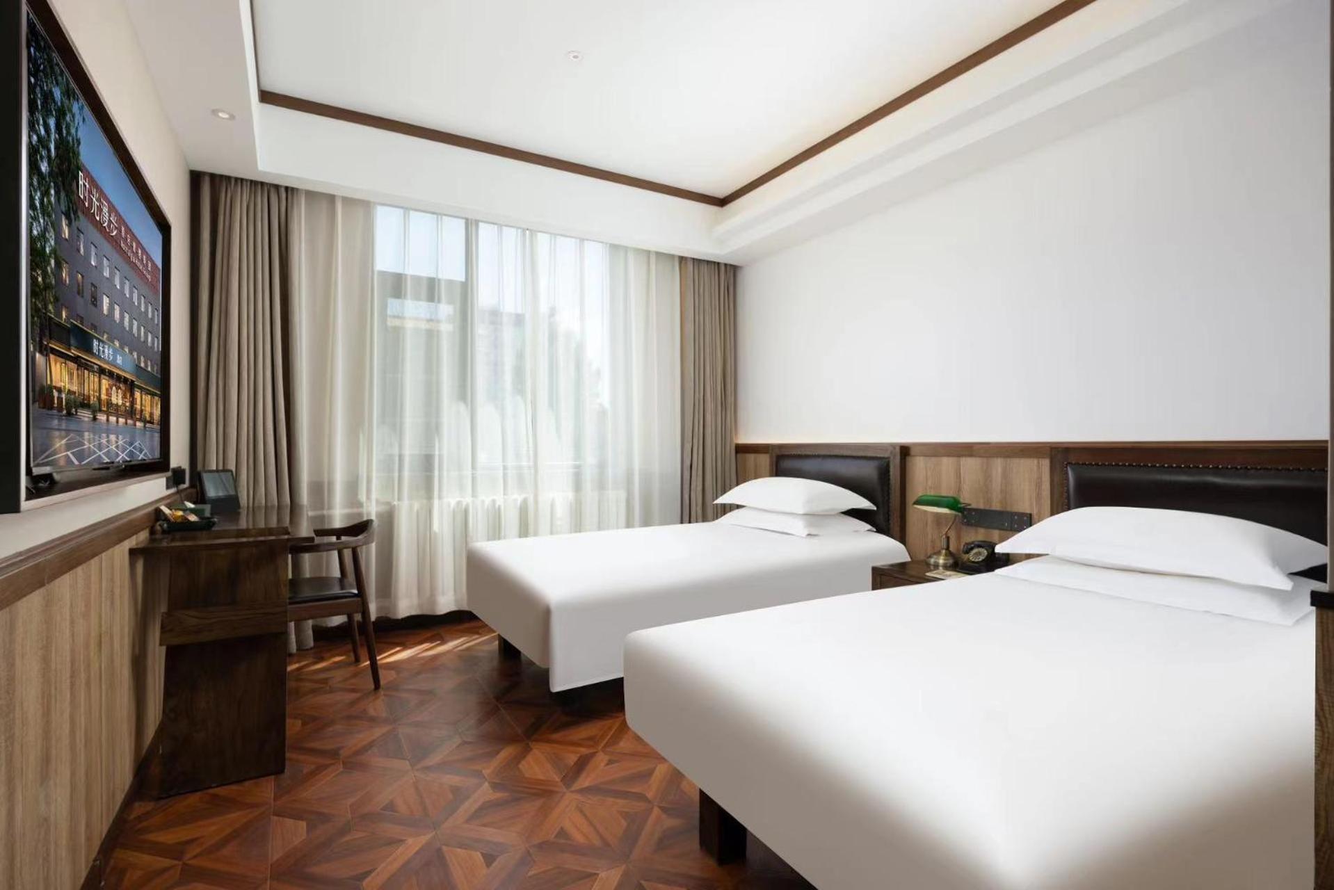 Nost Algia Hotel Near Beijing Panjiayuan Antique Market- Beijing Happy Valley, Cbd, China Zun And Sanlitun, Tian'Anmen Square, Free Ice Cream, Mineral Water, Coffee, Snacks And Laundry Service, Free Gymnastic, English Communication Well Ngoại thất bức ảnh