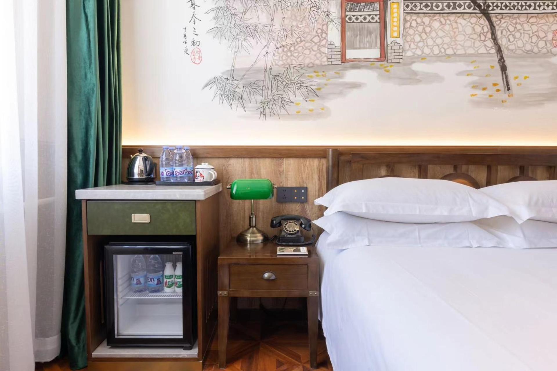 Nost Algia Hotel Near Beijing Panjiayuan Antique Market- Beijing Happy Valley, Cbd, China Zun And Sanlitun, Tian'Anmen Square, Free Ice Cream, Mineral Water, Coffee, Snacks And Laundry Service, Free Gymnastic, English Communication Well Ngoại thất bức ảnh