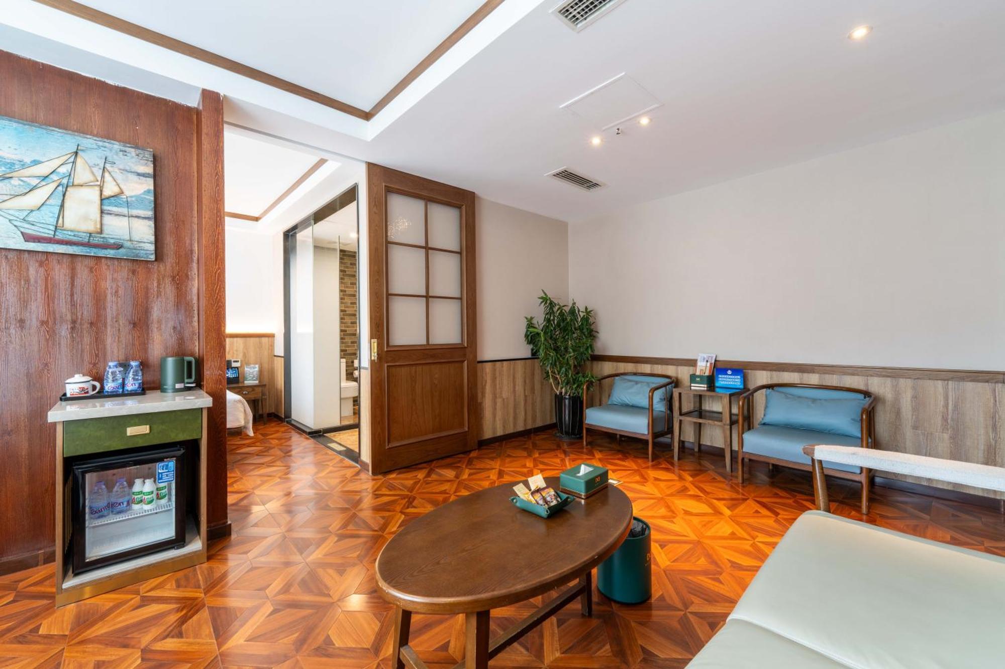 Nost Algia Hotel Near Beijing Panjiayuan Antique Market- Beijing Happy Valley, Cbd, China Zun And Sanlitun, Tian'Anmen Square, Free Ice Cream, Mineral Water, Coffee, Snacks And Laundry Service, Free Gymnastic, English Communication Well Ngoại thất bức ảnh