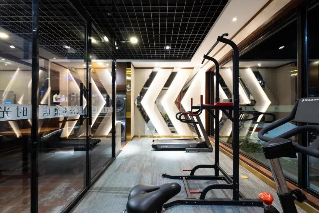 Nost Algia Hotel Near Beijing Panjiayuan Antique Market- Beijing Happy Valley, Cbd, China Zun And Sanlitun, Tian'Anmen Square, Free Ice Cream, Mineral Water, Coffee, Snacks And Laundry Service, Free Gymnastic, English Communication Well Ngoại thất bức ảnh