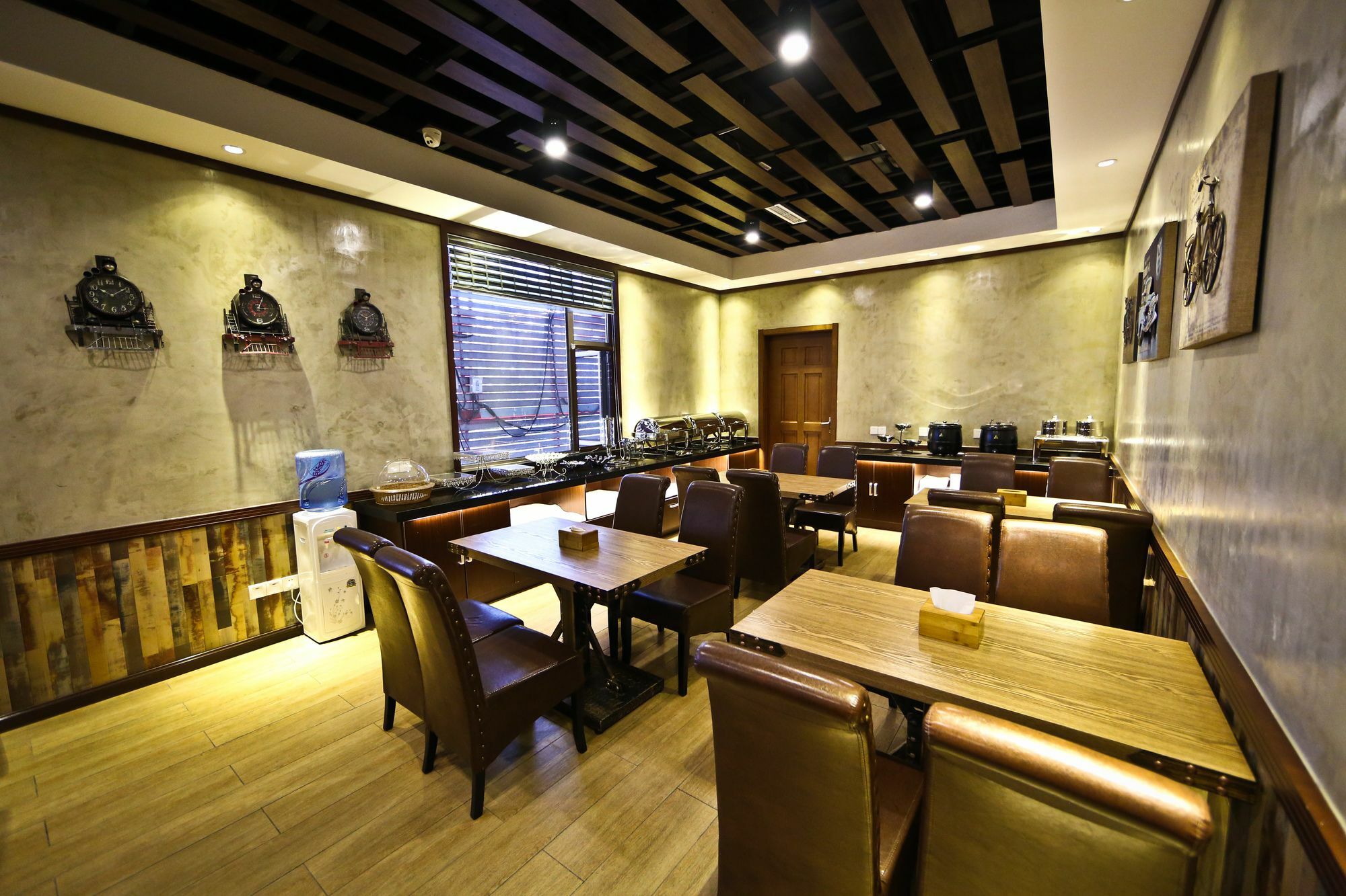 Nost Algia Hotel Near Beijing Panjiayuan Antique Market- Beijing Happy Valley, Cbd, China Zun And Sanlitun, Tian'Anmen Square, Free Ice Cream, Mineral Water, Coffee, Snacks And Laundry Service, Free Gymnastic, English Communication Well Ngoại thất bức ảnh