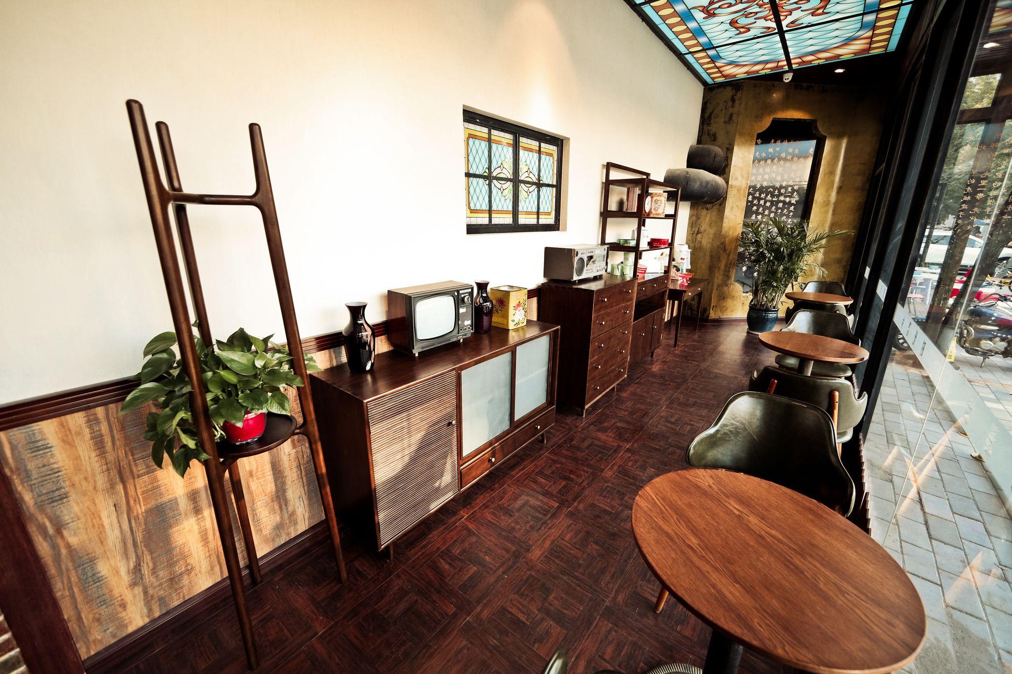 Nost Algia Hotel Near Beijing Panjiayuan Antique Market- Beijing Happy Valley, Cbd, China Zun And Sanlitun, Tian'Anmen Square, Free Ice Cream, Mineral Water, Coffee, Snacks And Laundry Service, Free Gymnastic, English Communication Well Ngoại thất bức ảnh