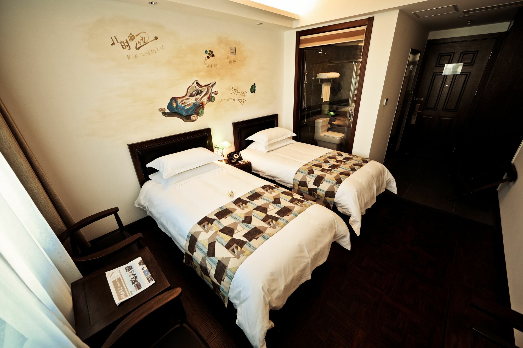 Nost Algia Hotel Near Beijing Panjiayuan Antique Market- Beijing Happy Valley, Cbd, China Zun And Sanlitun, Tian'Anmen Square, Free Ice Cream, Mineral Water, Coffee, Snacks And Laundry Service, Free Gymnastic, English Communication Well Ngoại thất bức ảnh